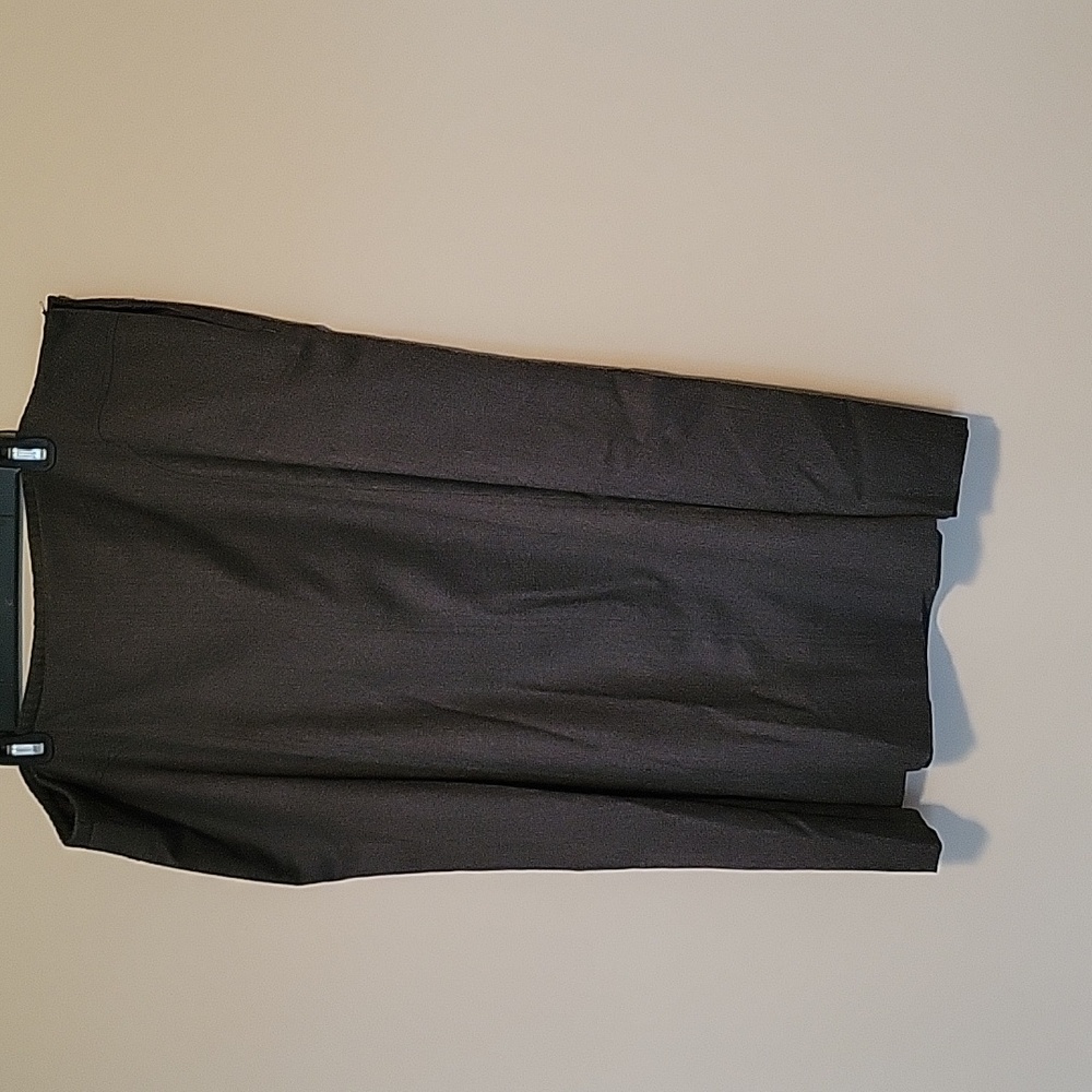 Elegant Gray Skirt